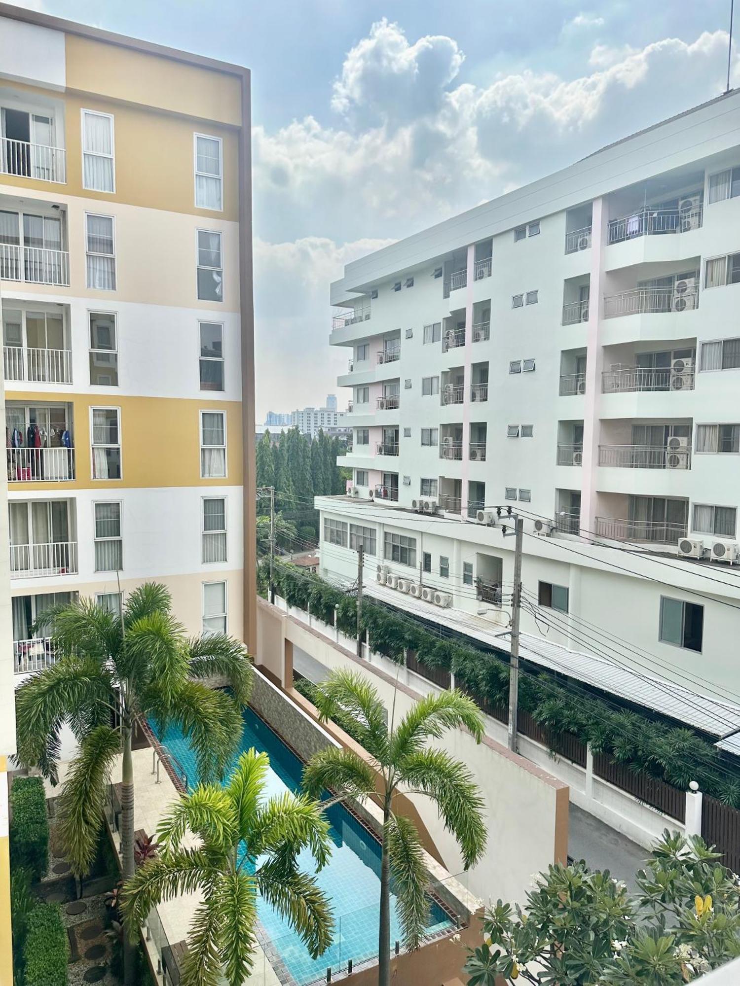 Town Sukhumvit 71 Daire Bangkok Dış mekan fotoğraf